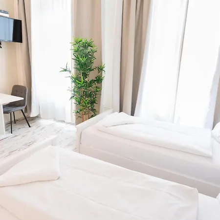 Hotel Schoenbrunn By Vienna Living Apartments-2