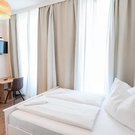 Hotel Schoenbrunn By Vienna Living Apartments-3